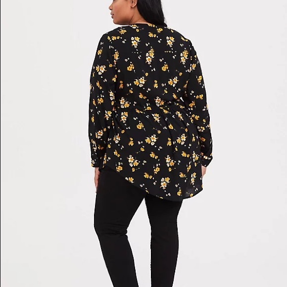 Torrid | Black & Yellow Floral Babydoll Tunic | 00 - Picture 2 of 6